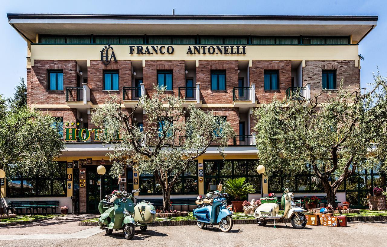 Hotel Franco Antonelli Asís Exterior foto